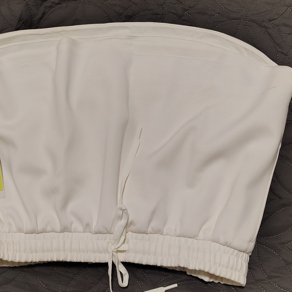 All in Motion White Elastic Waistband Pants